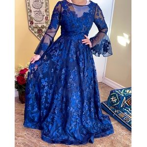 Jovani Navy & Royal blue floral gown✨